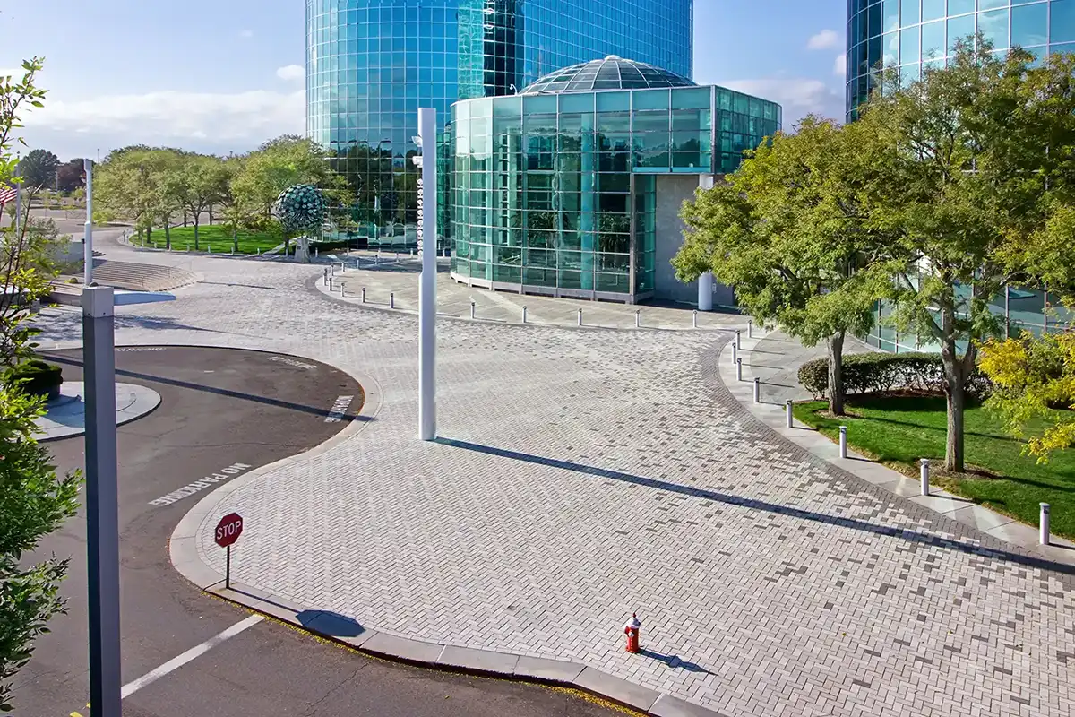 new-york-commercial-landscape-architect-pavers