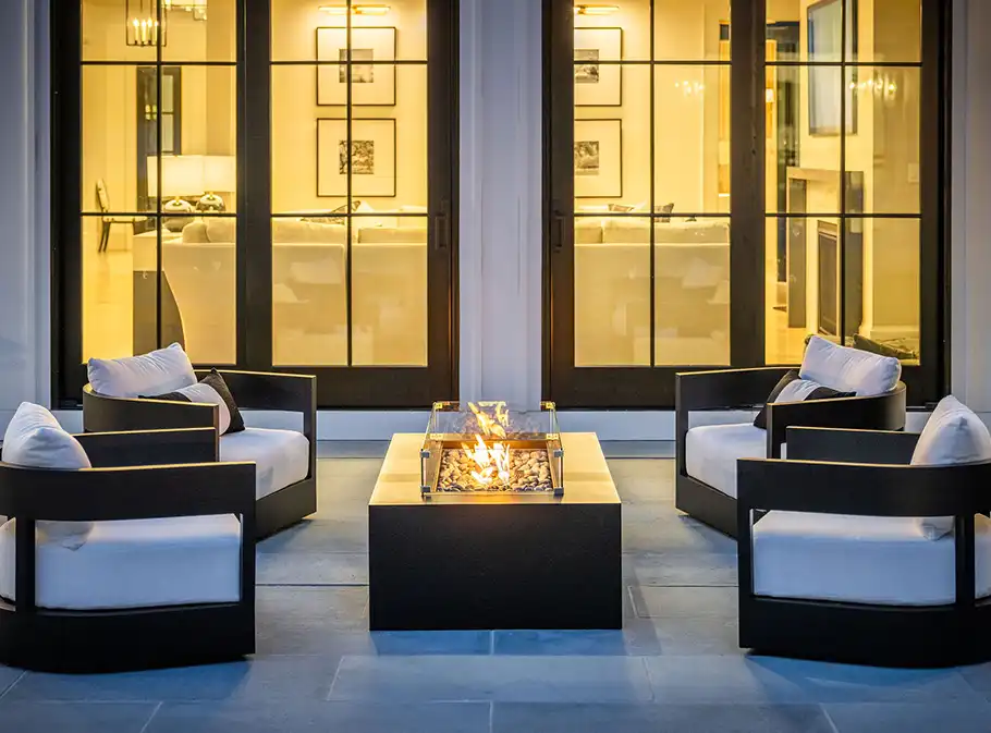 Fire pit with 4 oversized outdoor chairs