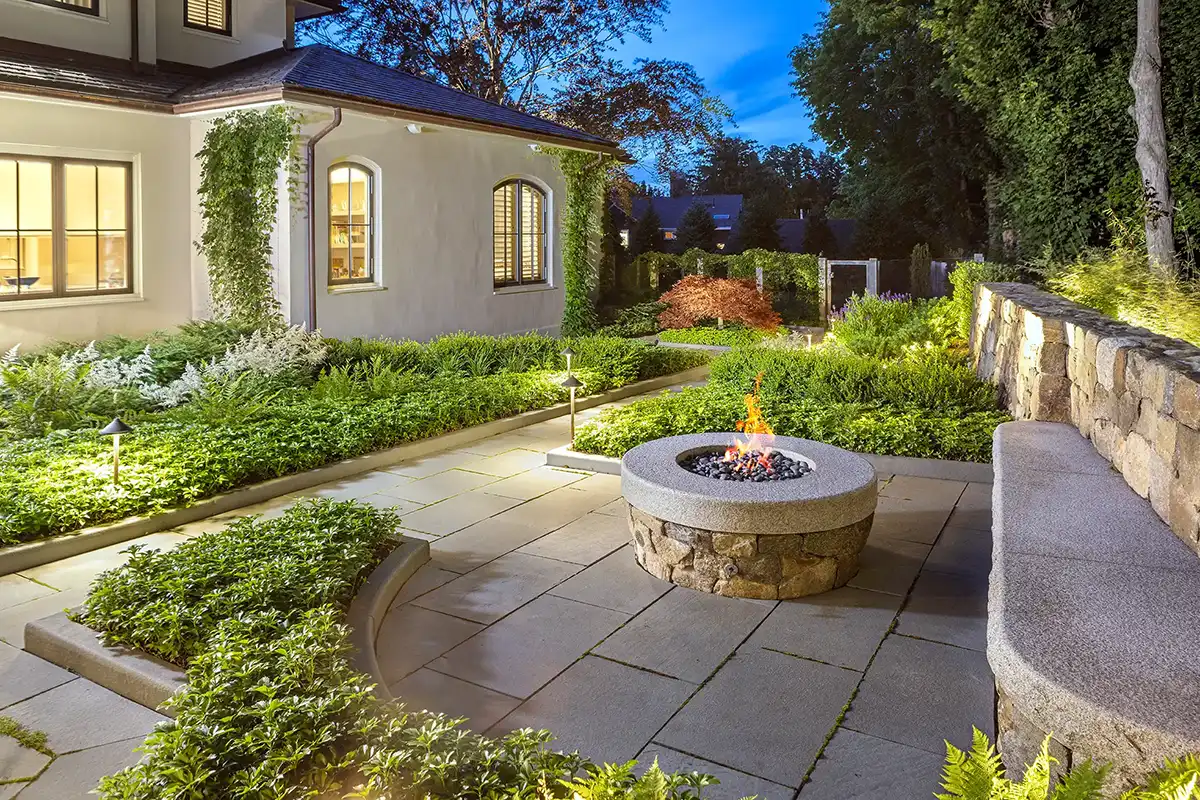 night-lighting-backyard-landscape