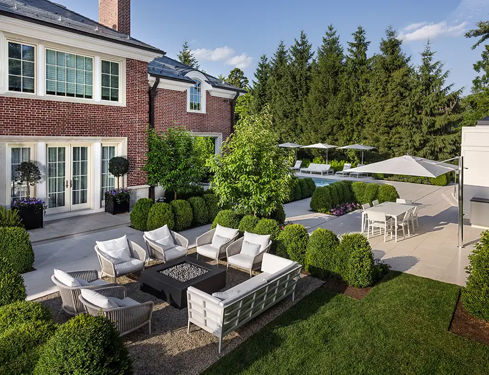 outdoor-seating-patio-firepit